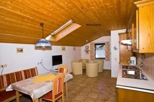 Ferienwohnung Neuhuber Бад Гоисерн Экстерьер фото